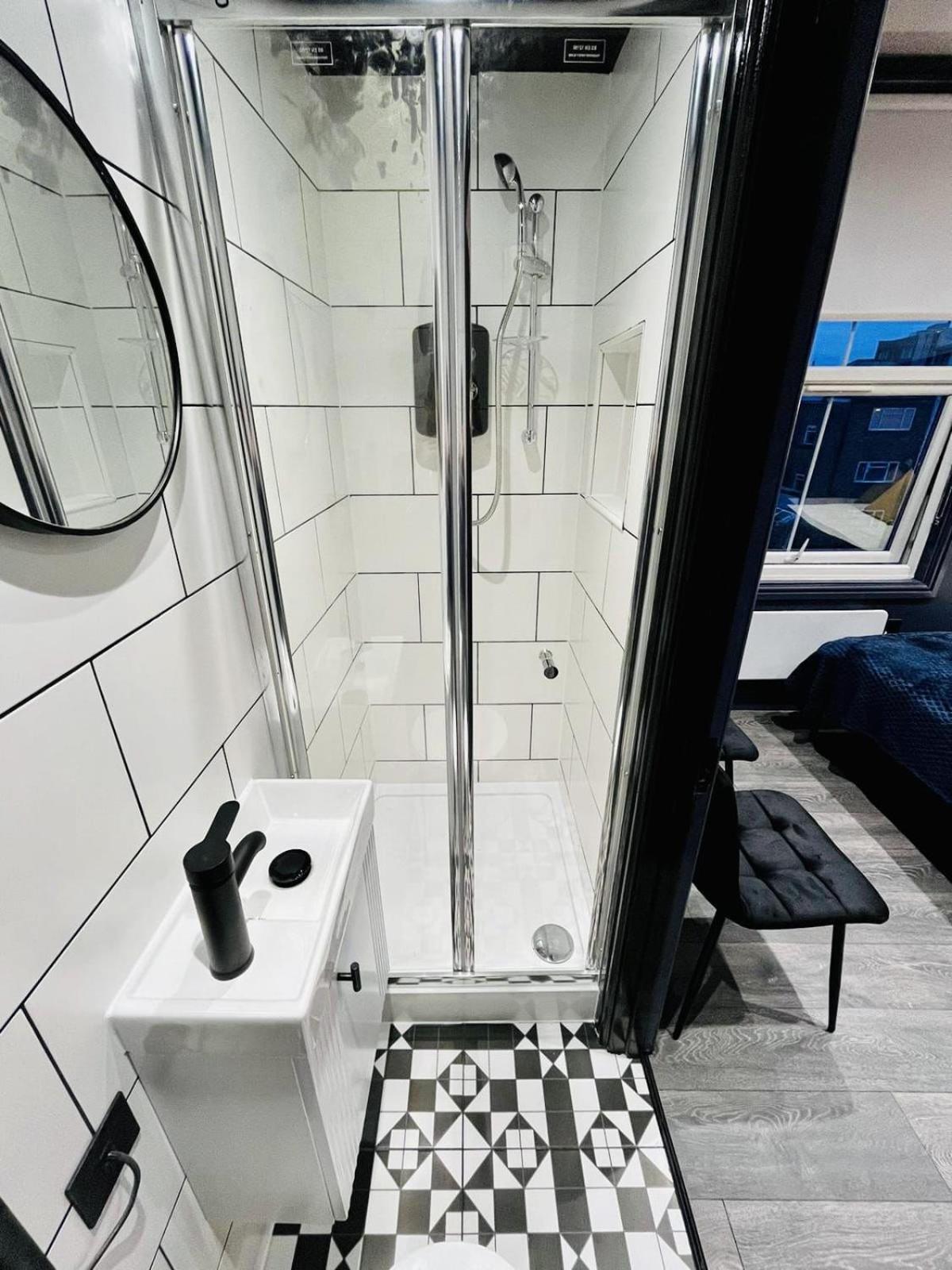 London 39 Blue House Luxury Ensuite Ideal For Tourists 外观 照片